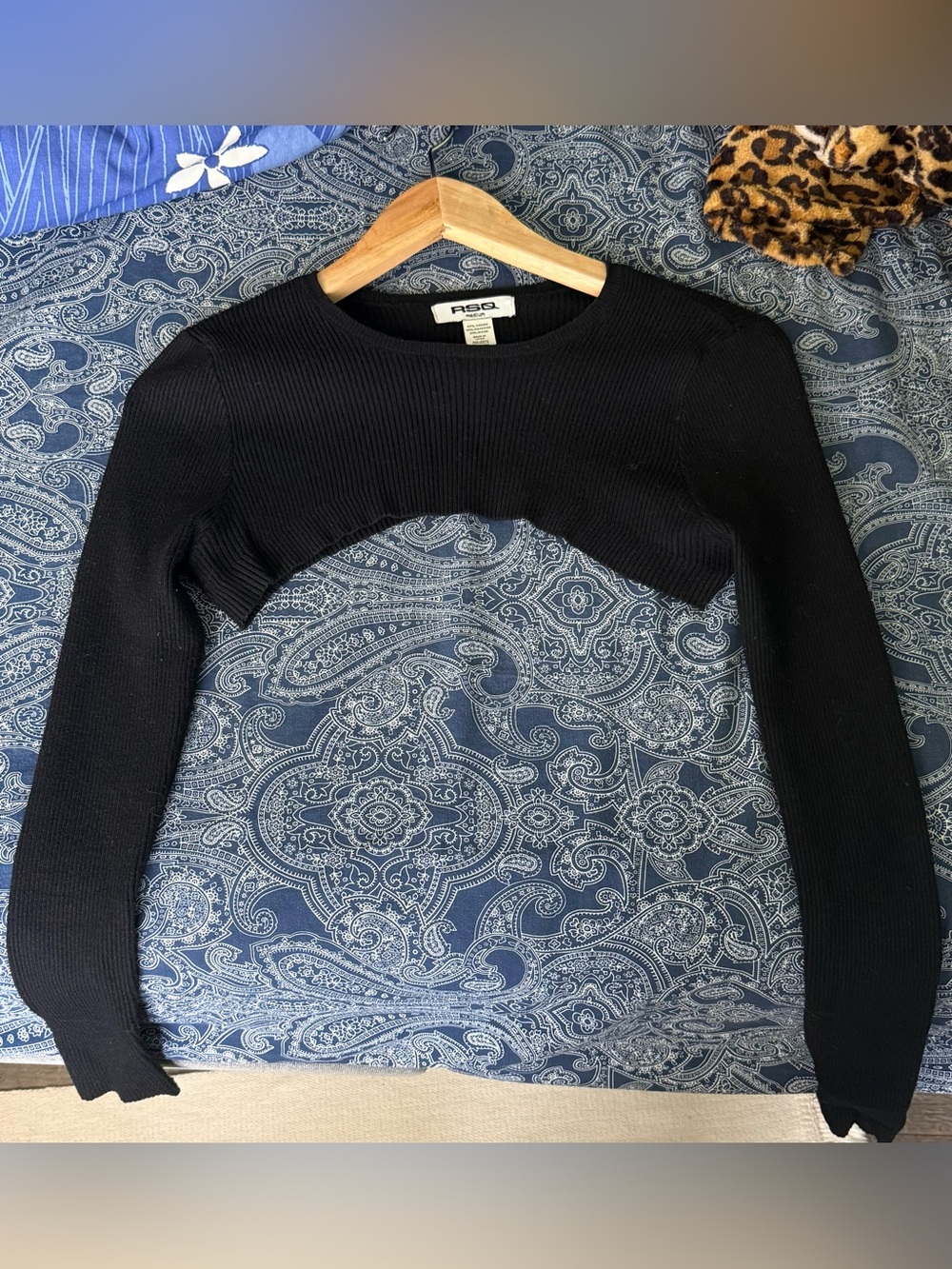 RSQ Black Cropped Long-Sleeve Shrug